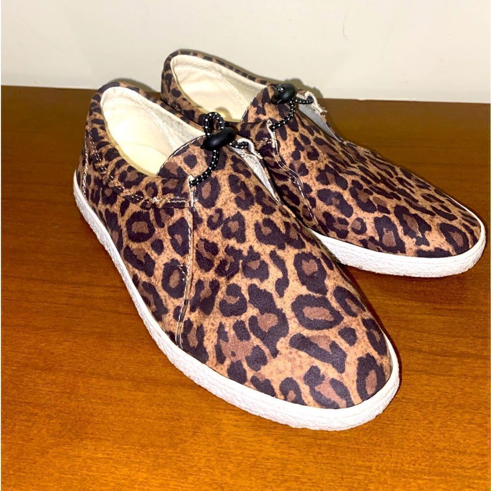 Lucky brand cheetah print slide on shoes size 5.5